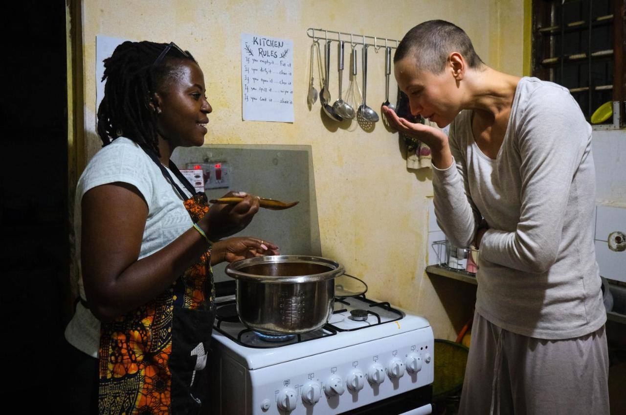 Emmy'S Backpackers Hostel Iringa Exterior photo