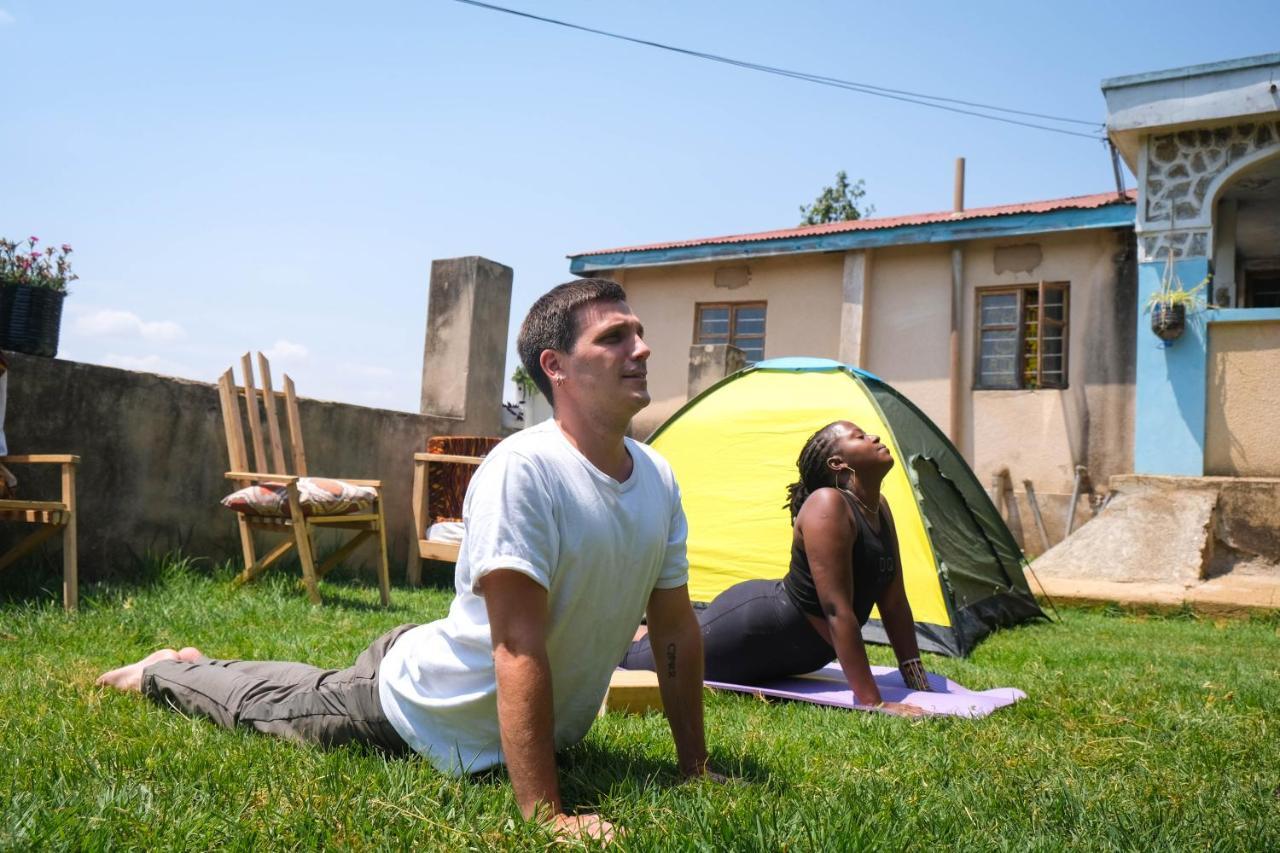 Emmy'S Backpackers Hostel Iringa Exterior photo