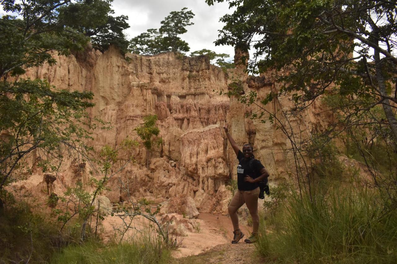 Emmy'S Backpackers Hostel Iringa Exterior photo