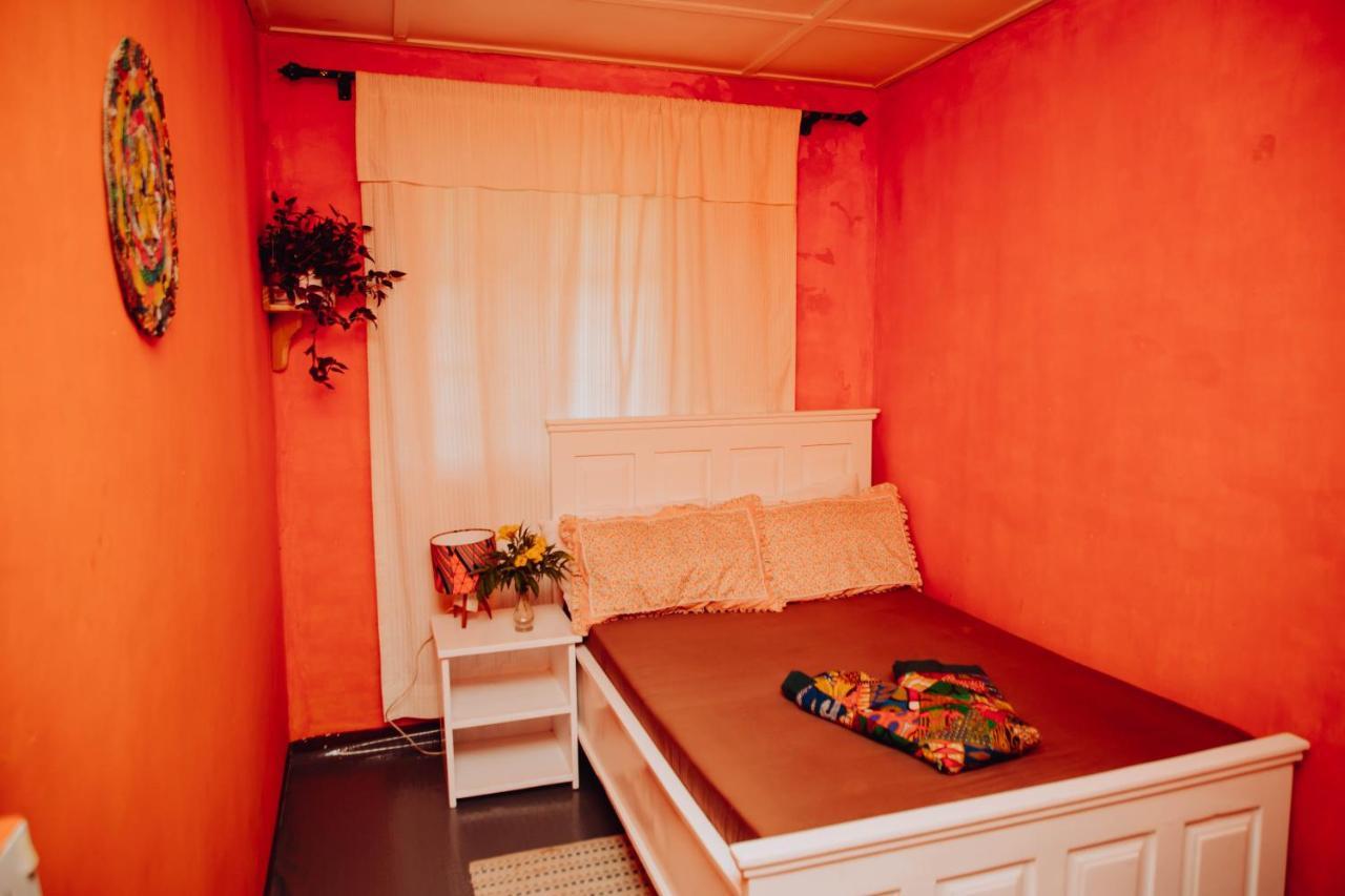 Emmy'S Backpackers Hostel Iringa Exterior photo