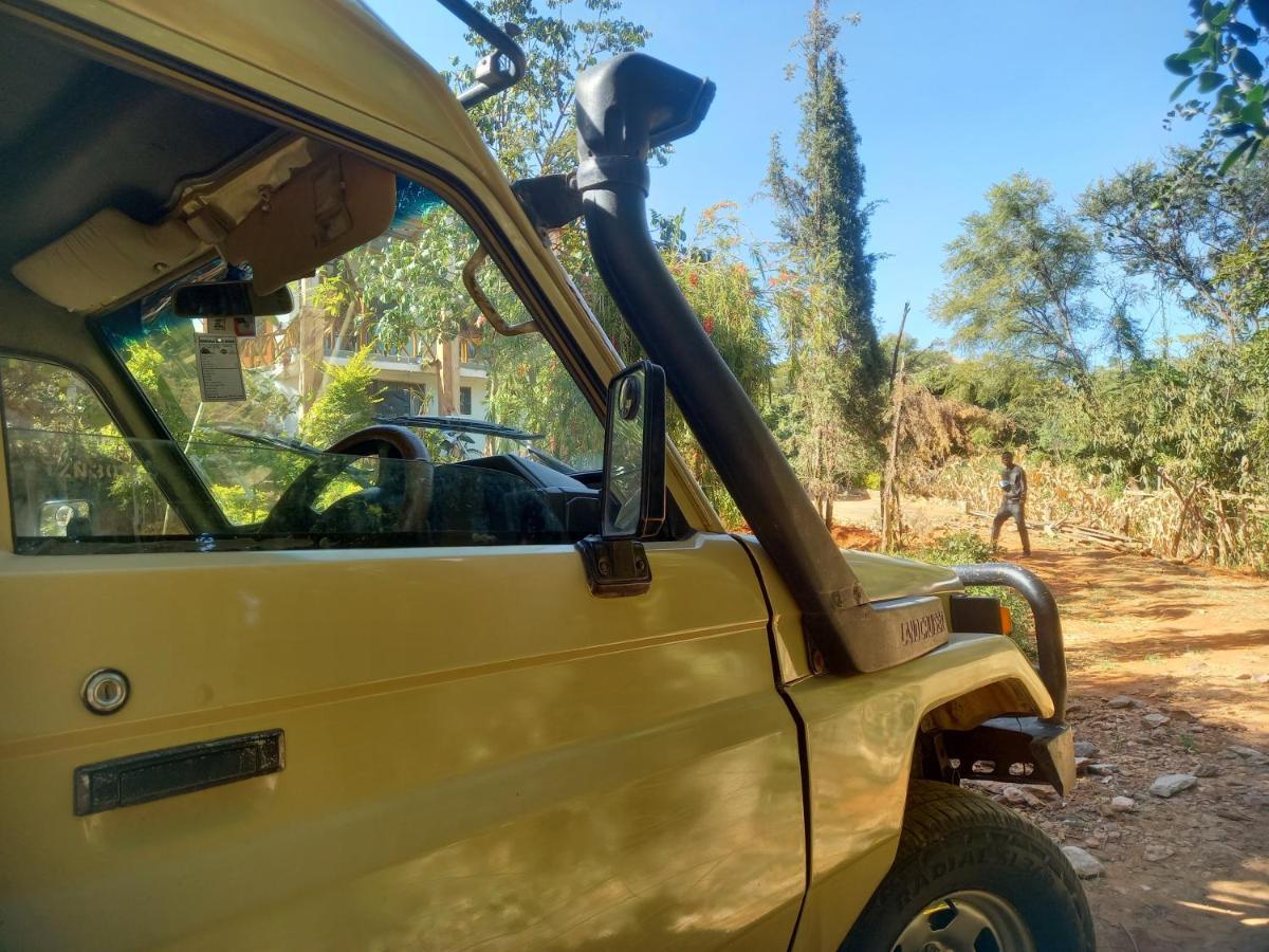 Emmy'S Backpackers Hostel Iringa Exterior photo