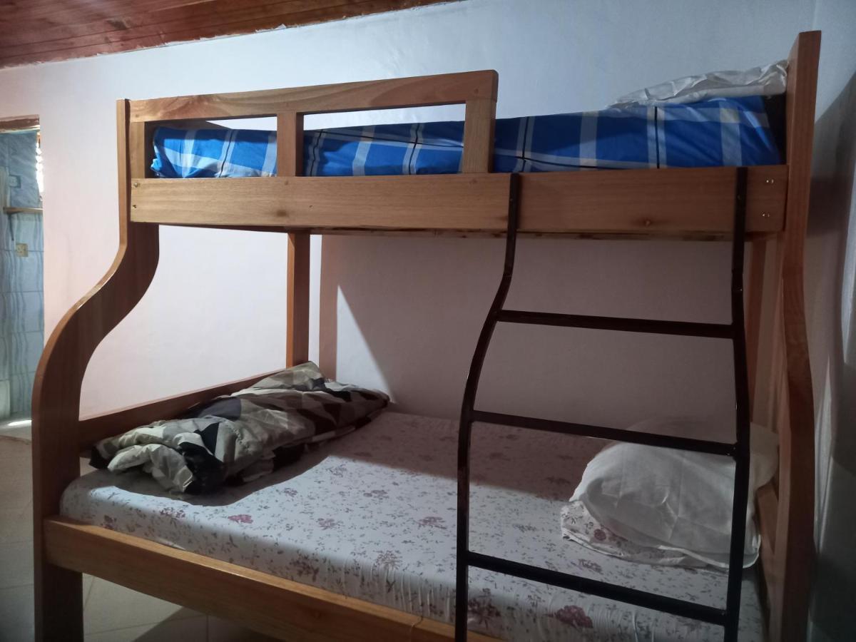 Emmy'S Backpackers Hostel Iringa Exterior photo