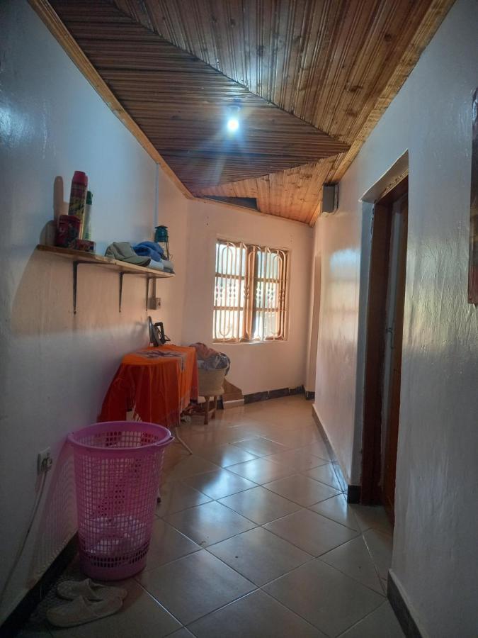 Emmy'S Backpackers Hostel Iringa Exterior photo